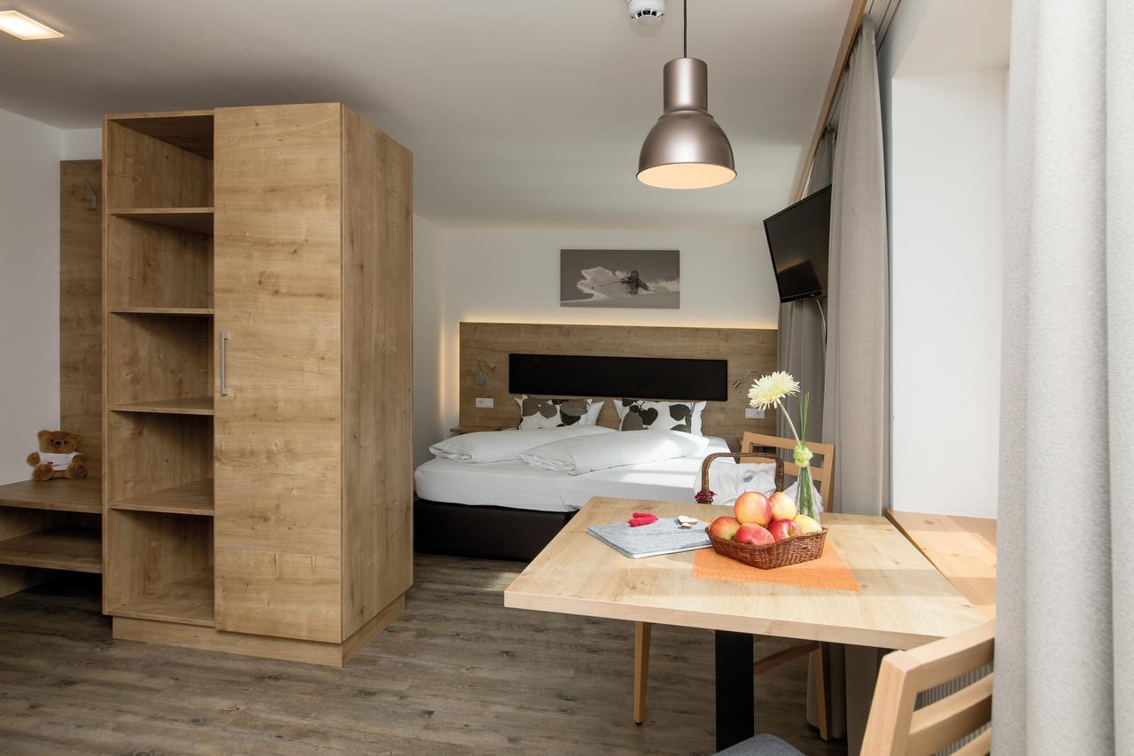 Alpine Lodge Kloesterle Am Arlberg Екстер'єр фото